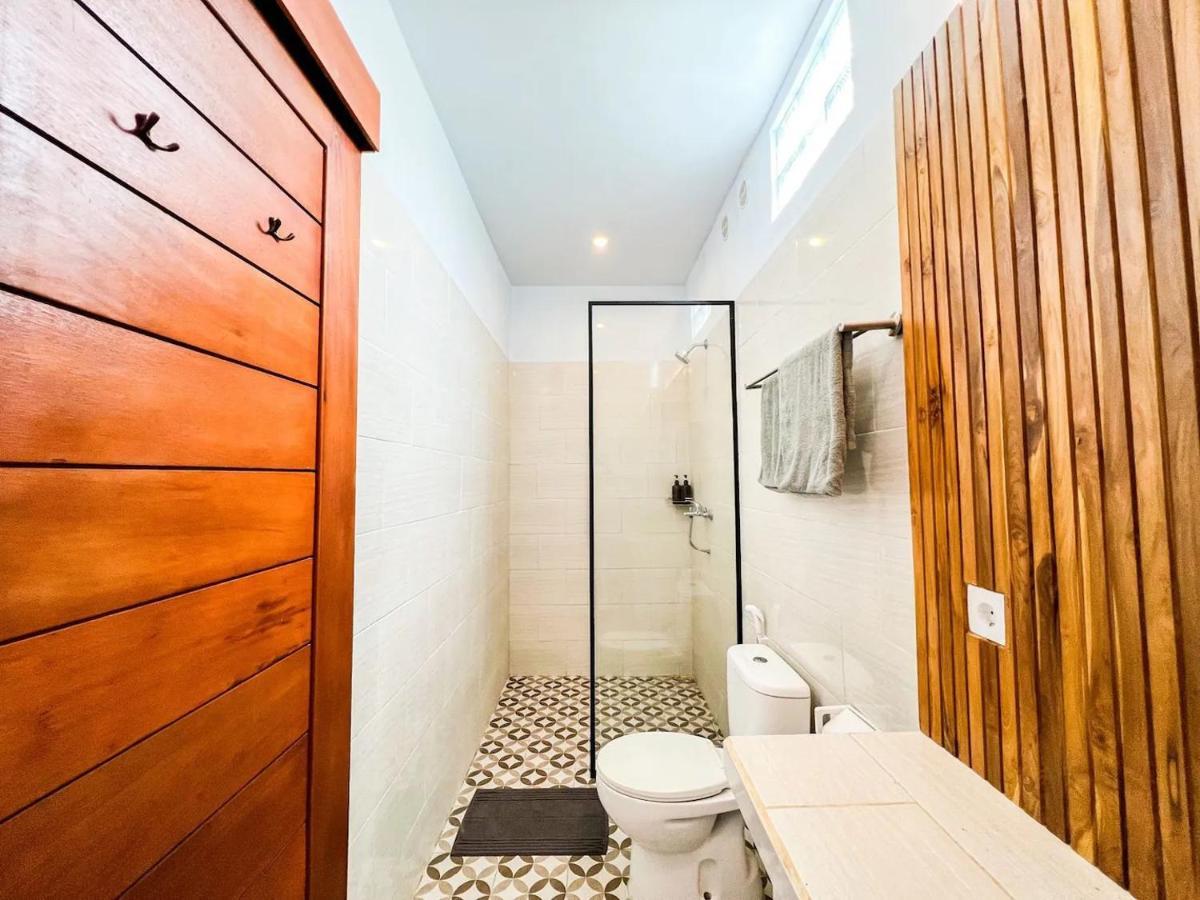 Island Boy Guest House Canggu Екстериор снимка